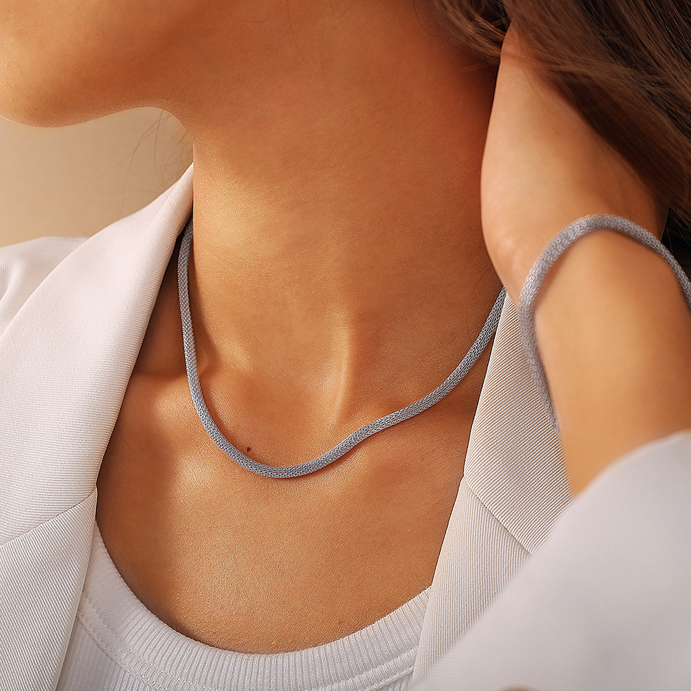 Ensemble De Collier Simple En Acier Inoxydable Imperméable De Couleur Unie Image4