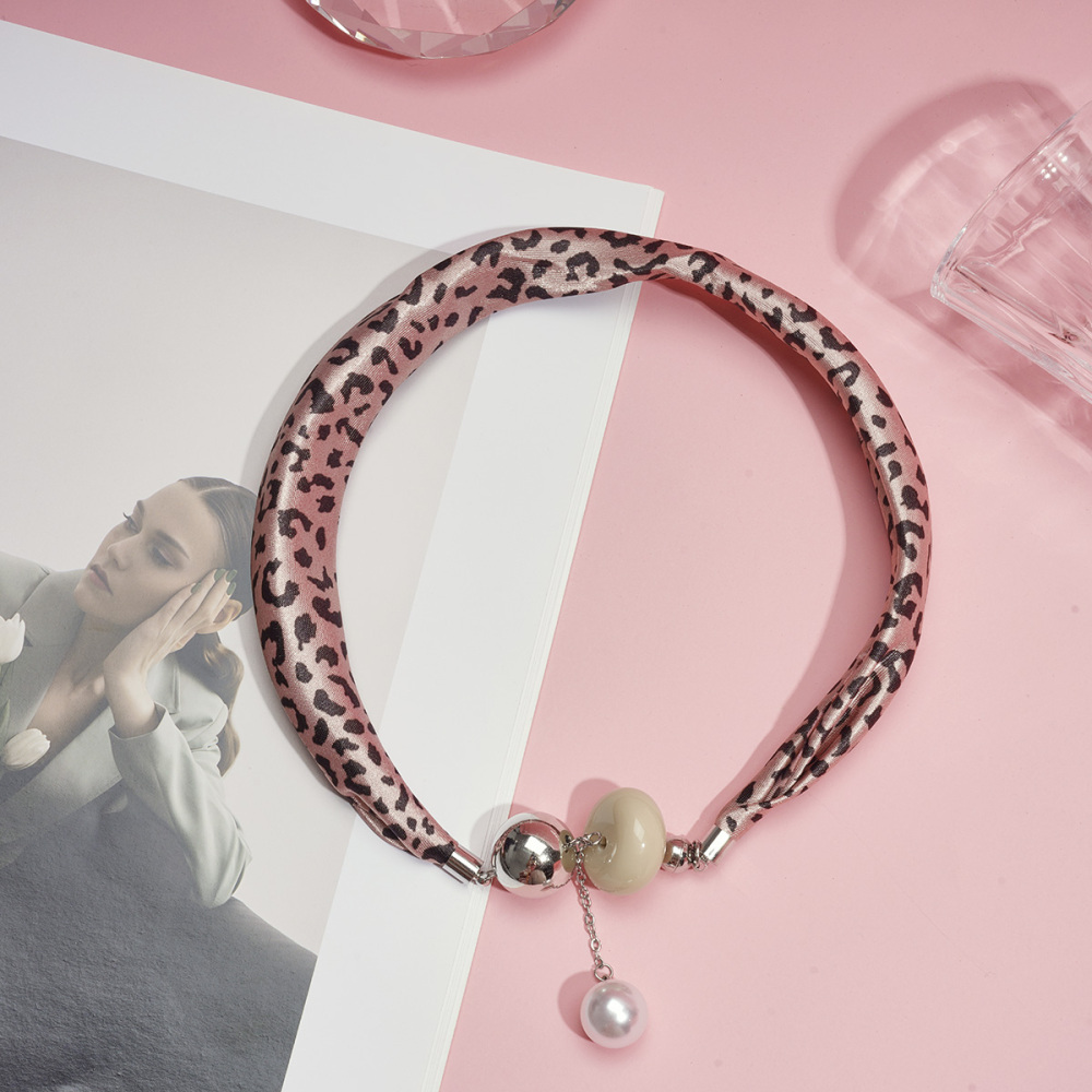 Collier Pendentif En Tissu Léopard Rétro 1 Pièce Image5