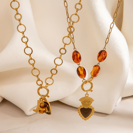 Collier pendentif ethnique en forme de cœur, en acier inoxydable étanche, pour femme (1 pièce)
