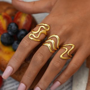 Bague Femme Simple Et Élégante, En Acier Inoxydable Doré, De Forme Irrégulière, Imperméable, À Porter Au Quotidien. h5 Image2