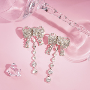 Boucles D'Oreilles Festives En Alliage Avec Nœud Papillon (1 Paire) h5 Image4