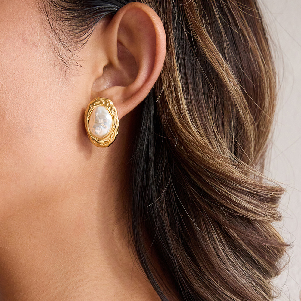 1 Paire De Boucles D'Oreilles Puces Classiques À Motif Floral En Acier Inoxydable Étanche Couleur Or Pour Femme h5Image5