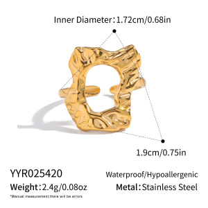 Bague Imposante En Acier Inoxydable Doré, De Forme Irrégulière Et Ajourée (1 Pièce). h5