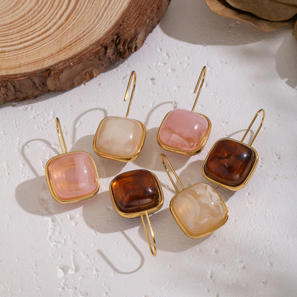 1 Paire De Boucles D'Oreilles Pendantes Rétro En Résine Couleur Or Image4
