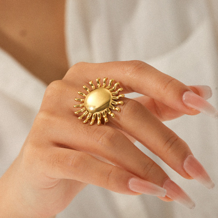 Bague tendance Sun en acier inoxydable étanche couleur or (1 pièce) 2