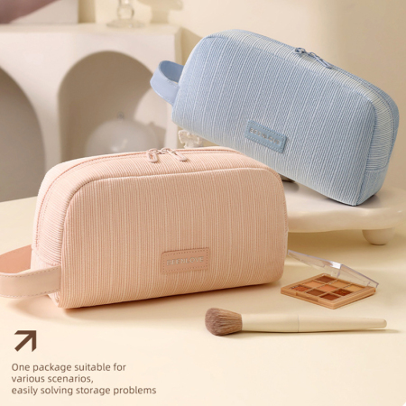1 trousse de maquillage de couleur unie 2