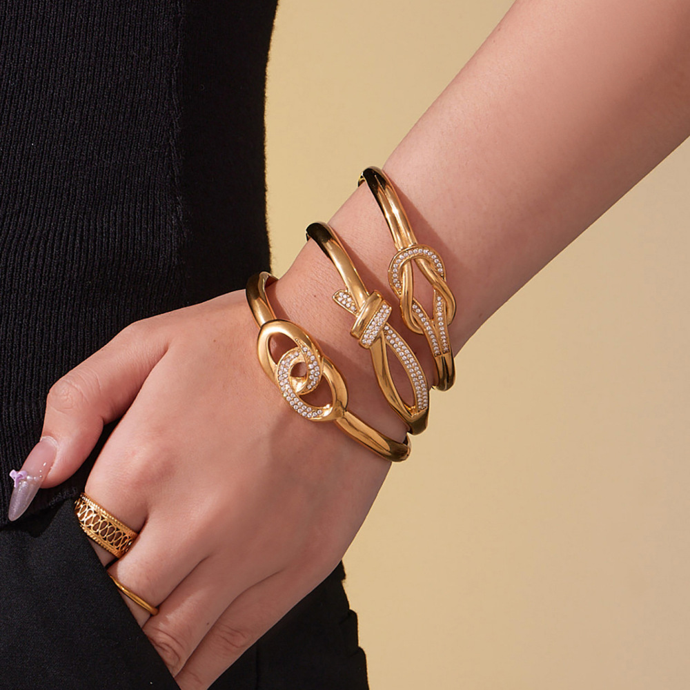 Bracelet Jonc Luxueux Pour Femme, En Acier Inoxydable Torsadé, Étanche, Couleur Or, Orné De Zircon (1 Pièce) Image5