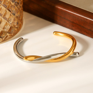 Bracelet Manchette Étanche En Acier Inoxydable Doré, Orné D'Un Nœud (1 Pièce) h5 Image5