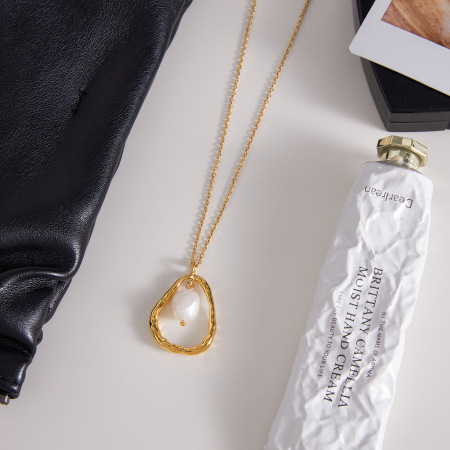 Collier pendentif femme en acier inoxydable doré, perle, orné d'une goutte romantique (1 pièce) 2