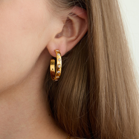 1 paire de boucles d'oreilles créoles classiques pour femme, en acier inoxydable étanche, couleur or.