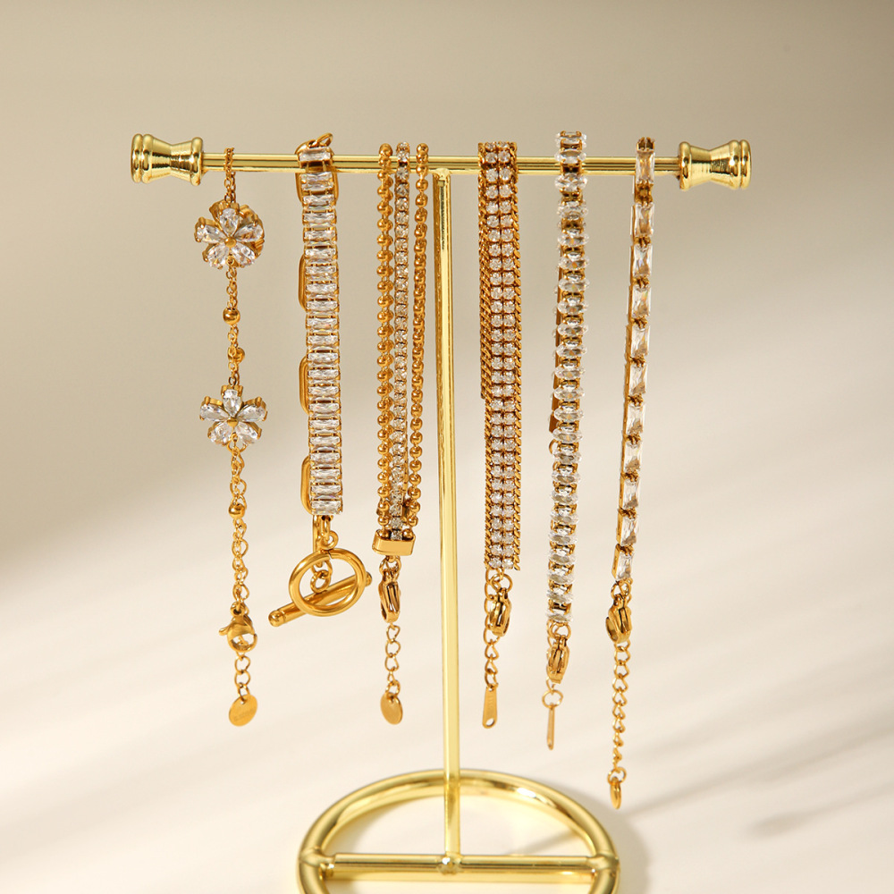 Bracelet De Luxe En Acier Inoxydable, Étanche, Couleur Or, Avec Zircon Et Chaîne (1 Pièce). Image4