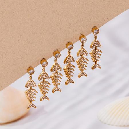 1 paire de boucles d'oreilles pendantes délicates en acier inoxydable doré, imperméables, avec zircon, en forme d'arête de poisson. 2