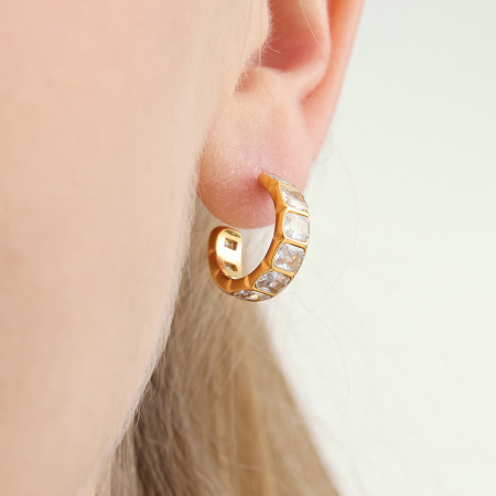 1 paire de boucles d'oreilles créoles luxueuses pour femme, en acier inoxydable doré étanche, ornées de zircon. 2