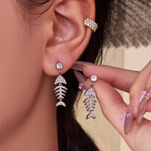 1 Paire De Boucles D'Oreilles Pendantes Délicates En Acier Inoxydable Doré, Imperméables, Avec Zircon, En Forme D'Arête De Poisson. h5 Image6