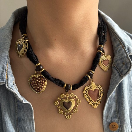 Collier pendentif rétro en forme de cœur, en acier inoxydable étanche, couleur or.