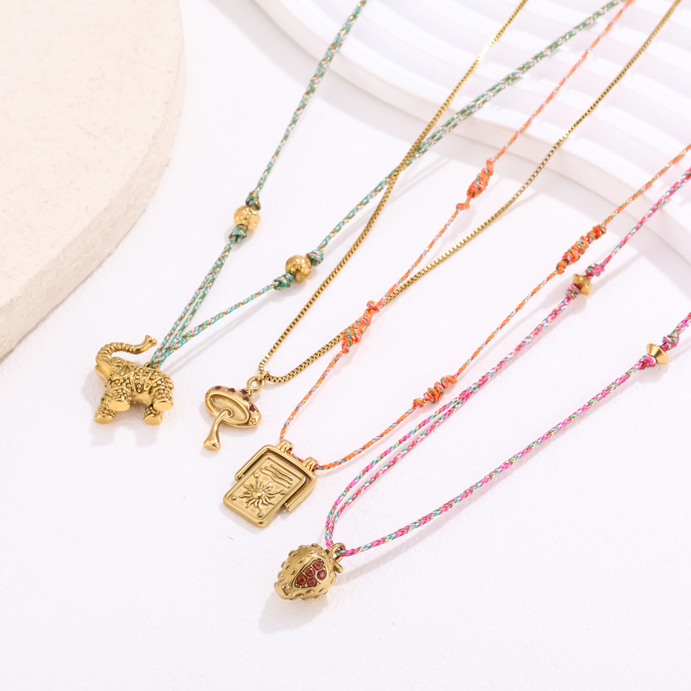 Collier Tressé Sophistiqué Pour Femme, En Acier Inoxydable Imperméable, Motif Fraise (1 Pièce) h5Image3