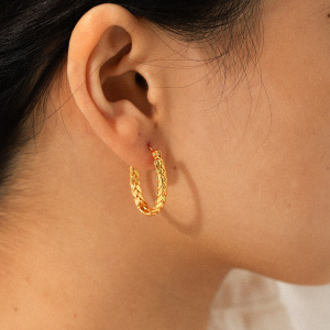 1 Paire De Boucles D'Oreilles Créoles En Acier Inoxydable Doré, Étanches, En Forme De C h5 Image4