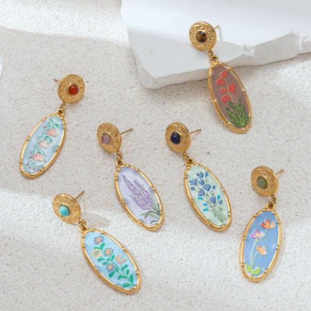 1 paire de boucles d'oreilles pendantes romantiques en émail, en acier inoxydable, couleur or, avec pierre naturelle et motif floral. 2