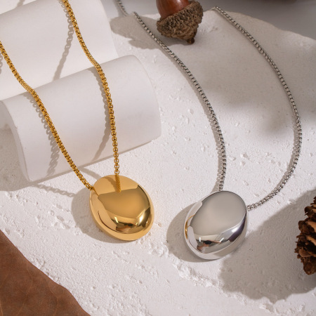 Collier long en acier inoxydable étanche couleur or (1 pièce)