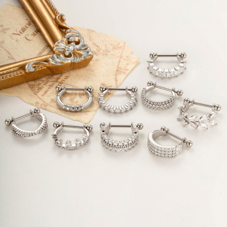 Boucles d'oreilles percées simples en forme de couronne en cuivre doré et zircon pour femme, 1 pièce 2