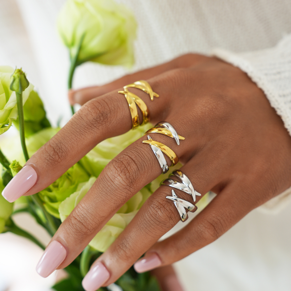 Bague Femme Tendance, Lignes Géométriques Simples, En Acier Inoxydable Étanche Couleur Or (1 Pièce) Image5