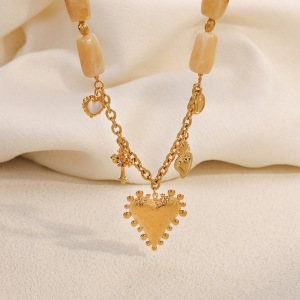 Collier Pendentif Femme Luxueux En Acier Inoxydable Étanche, Représentant Un Cœur Et Une Croix. h5 Image2