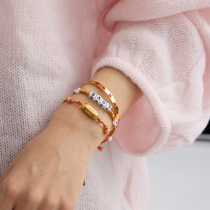Bracelet Manchette Romantique En Acier Inoxydable Doré Avec Cœur Rouge (1 Pièce) h5 Image4