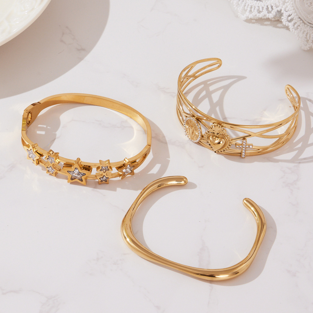 Bracelet Manchette Femme En Acier Inoxydable Doré Avec Zircon Et Motif Étoile Personnalisable (1 Pièce). h5Image4