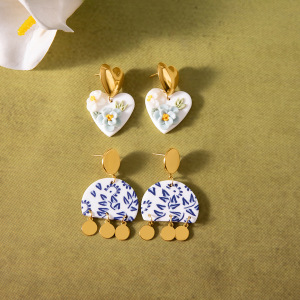 1 Paire De Magnifiques Boucles D'Oreilles Pendantes En Argile Polymère Couleur Or Pour Femme En Forme De Cœur Et De Fleur h5 Image5