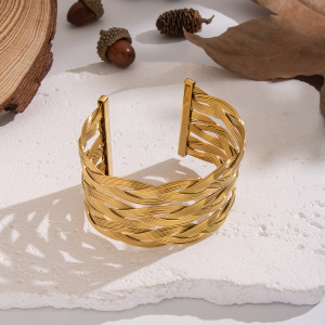 Bracelet Manchette Doré En Acier Inoxydable, Étanche, De Forme Ajourée (1 Pièce). h5 Image3