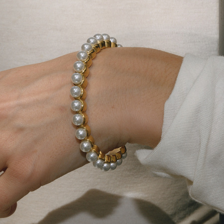 Bracelet classique pour femme, en acier inoxydable, couleur or, orné de perles (1 pièce)