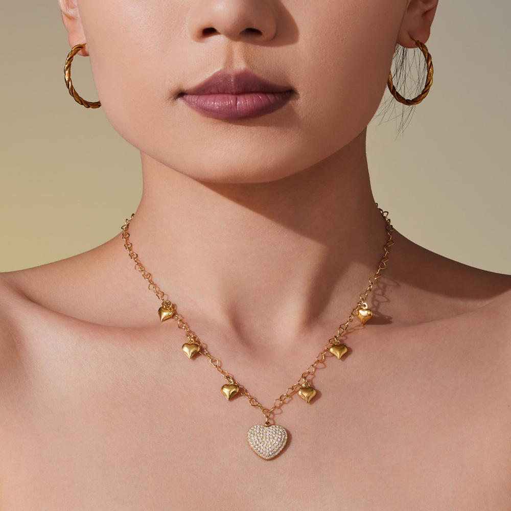 Collier Pendentif Femme En Acier Inoxydable Étanche, Orné D'Un Cœur Étincelant Et De Zircon, Avec 1 Pièce De Pierres Précieuses. Image6