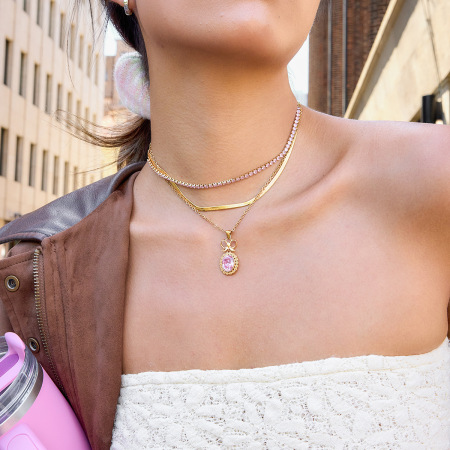 Collier pendentif classique rond en zircon rose, acier inoxydable étanche, couleur or, pour femme (1 pièce)