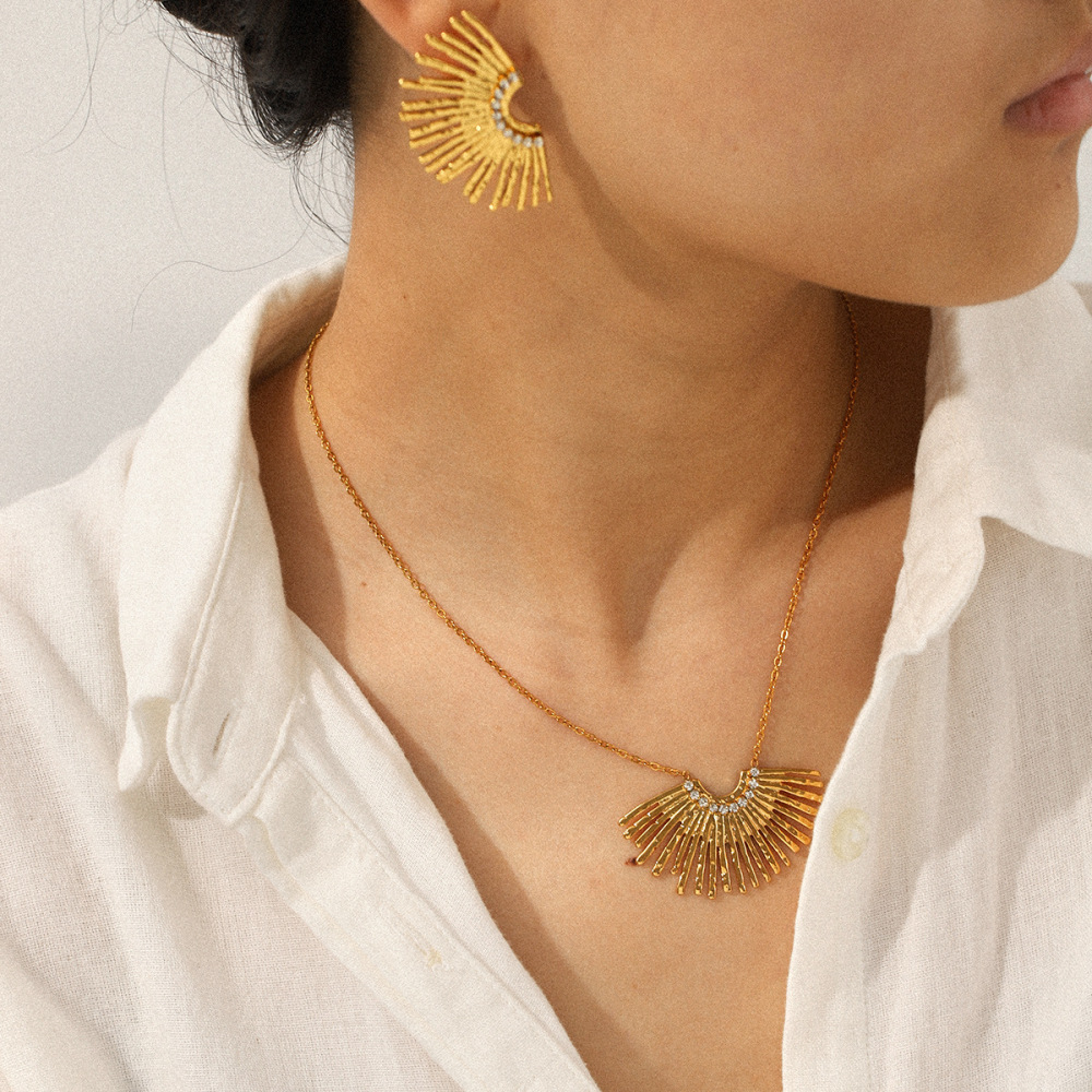 Ensemble Collier Et Collier En Acier Inoxydable Imperméable Couleur Or, Forme Ailes Image4