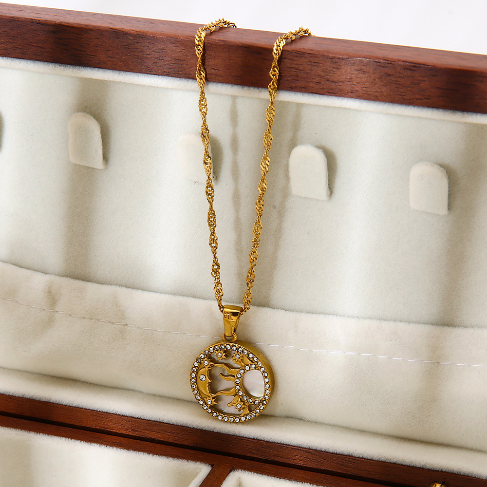 Collier Pendentif Femme Luxueux En Acier Inoxydable Étanche, Motif Soleil Et Lune, Orné D'Un Cercle Solaire. Image3