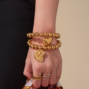 Bracelet Manchette Pour Femme, 1 Pièce, Perles En Forme De Cœur, Coquillage, Acier Inoxydable, Étanche, Couleur Or h5 Image3
