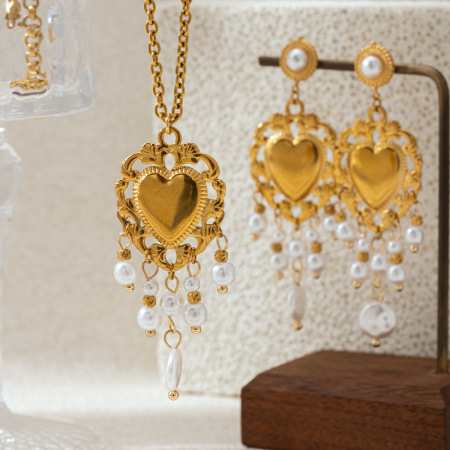 Ensemble de colliers à pompon et perles en acier inoxydable doré, en forme de cœur, étanches. 2