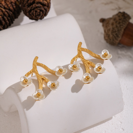 1 paire de boucles d'oreilles romantiques à fleurs en acier inoxydable étanche couleur or et coquillage