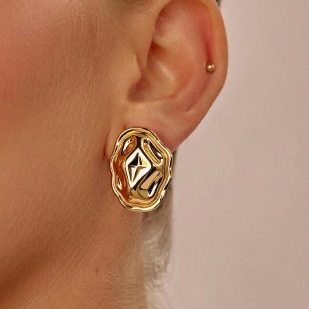 Boucles d'oreilles puces rétro en acier inoxydable, imperméables, motif marteau, couleur or (1 pièce)