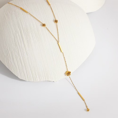1 Collier chaîne femme simple en acier inoxydable étanche avec œil de diable, étoile et lune