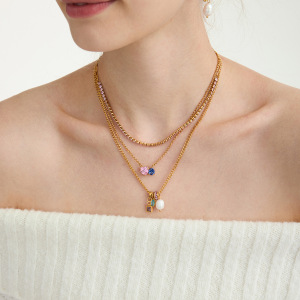 Collier Pendentif Femme En Acier Inoxydable Polychrome Rectangulaire, Étanche, Couleur Or, Avec Zircon (1 Pièce) h5 Image5