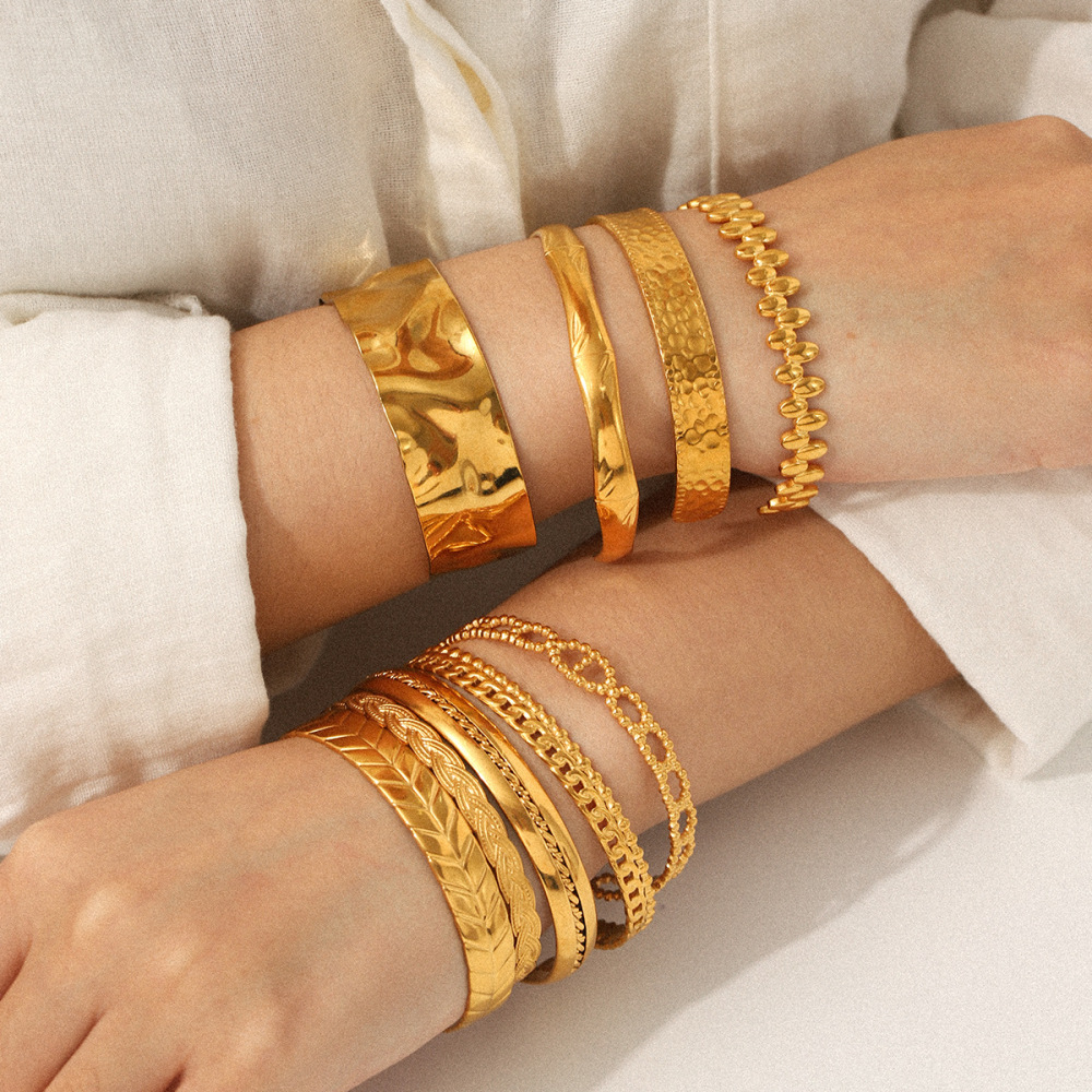 Bracelet Manchette En Acier Inoxydable Doré, Étanche, Ajouré, De Forme Irrégulière (1 Pièce). Image3