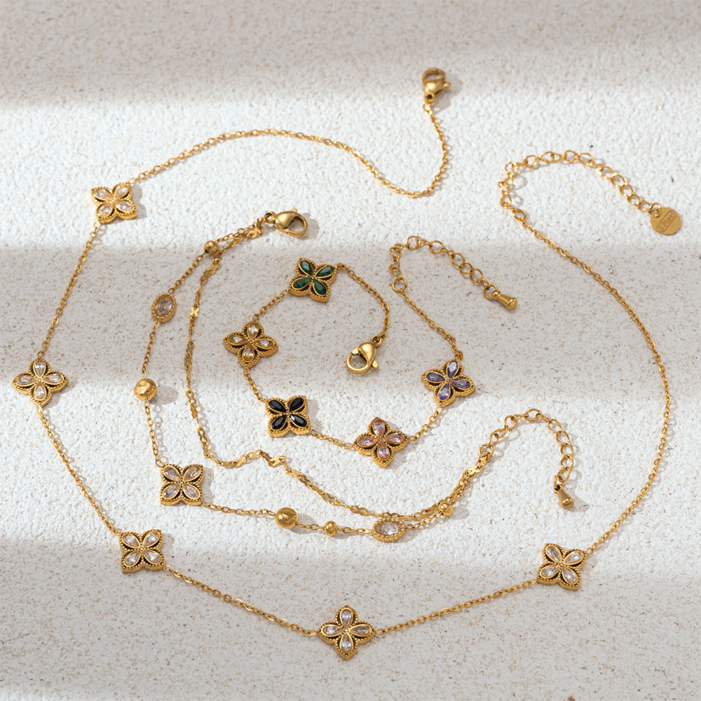 Ensemble De 1 Collier Élégant En Acier Inoxydable Imperméable Couleur Or Avec Zircon Et Motif Trèfle h5Image3