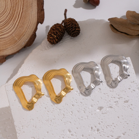 1 paire de boucles d'oreilles à clous en acier inoxydable de forme irrégulière, étanches, couleur or 2