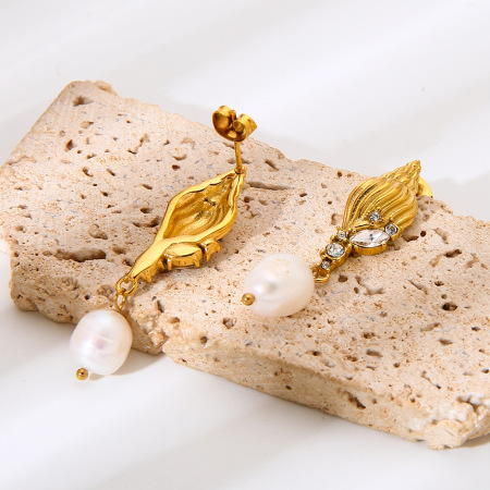 1 paire de boucles d'oreilles pendantes de luxe rétro en forme de tortue, en acier inoxydable étanche couleur or et zircon. 2