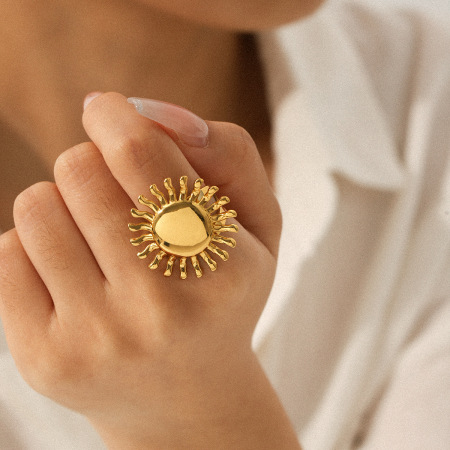 Bague tendance Sun en acier inoxydable étanche couleur or (1 pièce)