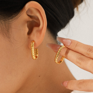 1 Paire De Boucles D'Oreilles Créoles En Acier Inoxydable Doré, Étanches, En Forme De C h5 Image3