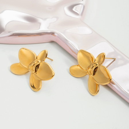 1 paire de boucles d'oreilles puces luxueuses pour femmes, en acier inoxydable étanche couleur or, motif phalaenopsis. 2
