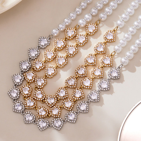 Collier de perles pour femme en acier inoxydable, orné de zircon doré et de perles en forme de cœur brillant (1 pièce) 2