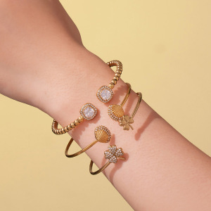 Bracelet Manchette Pour Femme En Acier Inoxydable Doré, Orné D'Un Zircon Et D'Un Coquillage Exquis (1 Pièce). h5 Image4